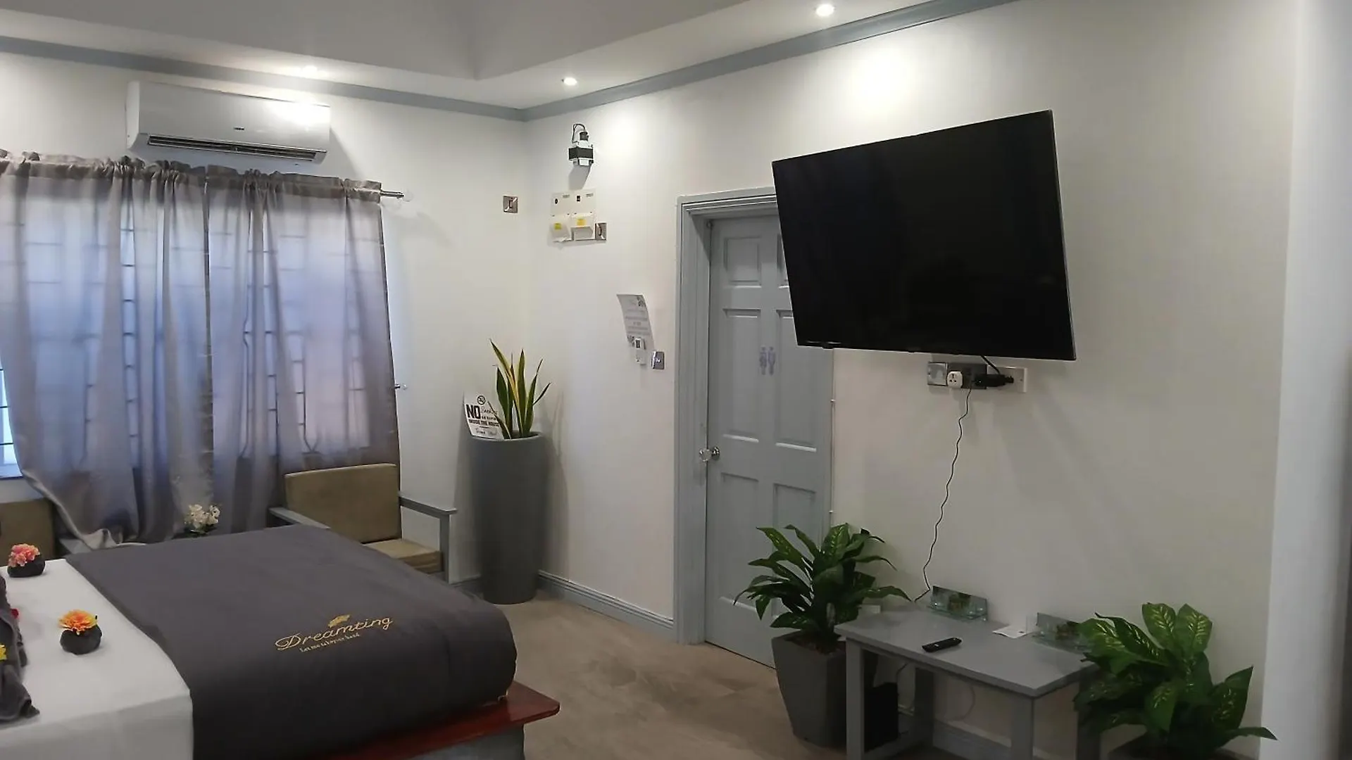 Quaint Studio Apartment In Soufriere From Claviers