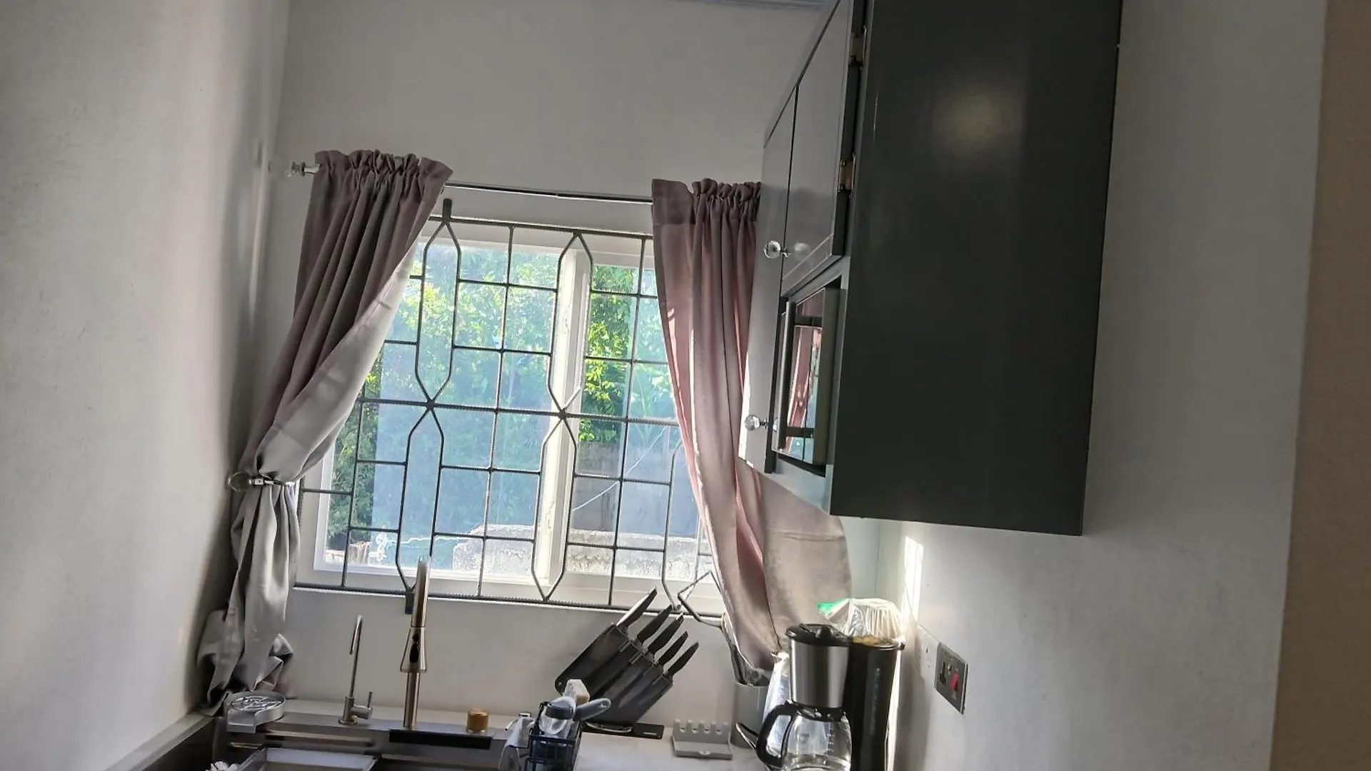 Quaint Studio Apartment In Soufriere From Claviers