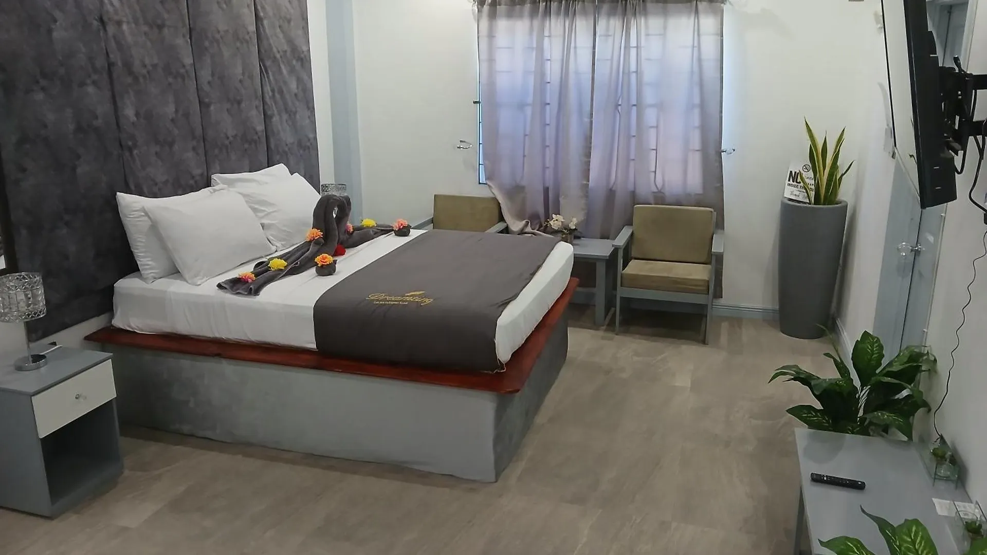 Quaint Studio Apartment In Soufriere From Claviers