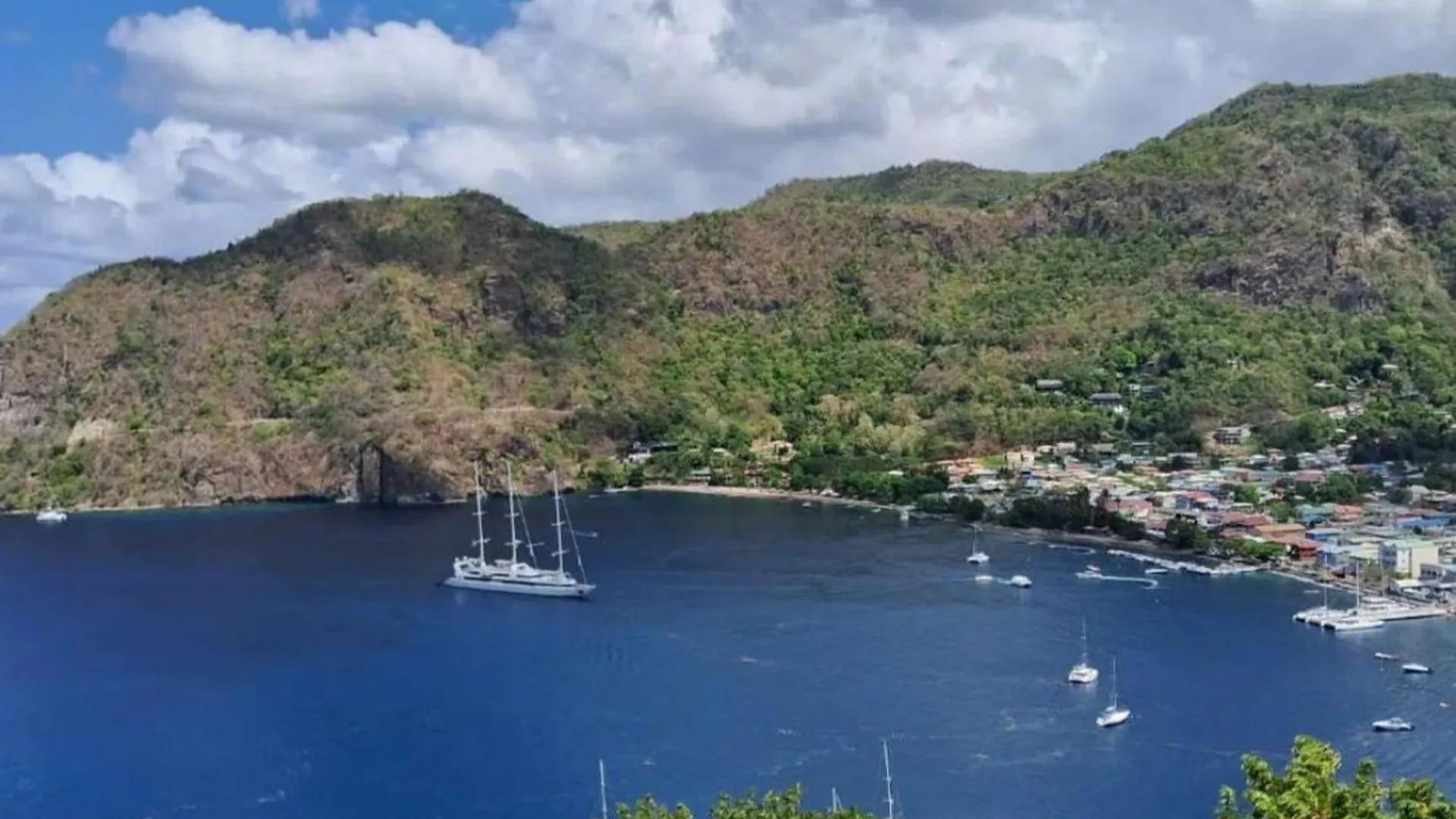 Quaint Studio Apartment In Soufriere From Claviers